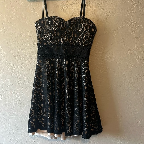 Little Black Dress - Picture 1 of 3